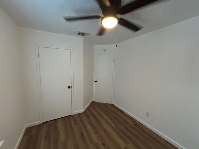 1118 Brookswood Ave E B, Austin, TX 78721