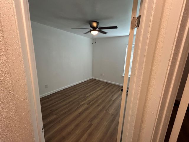 1118 Brookswood Ave E B, Austin, TX 78721