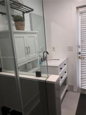 1940 NE 62nd Street, Fort Lauderdale, FL 33308