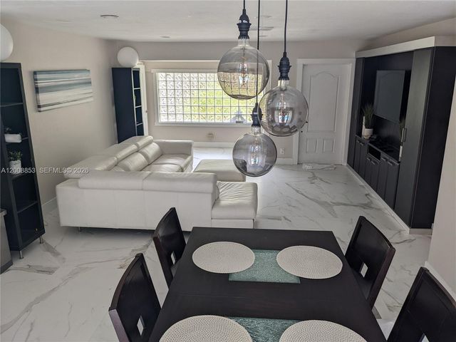 1940 NE 62nd Street, Fort Lauderdale, FL 33308
