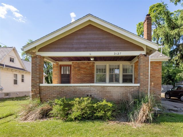 2127 W Main Street, Kalamazoo, MI 49006