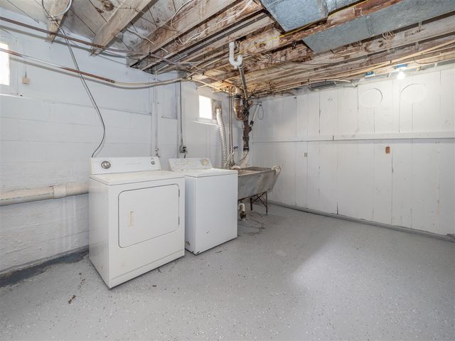 2127 W Main Street, Kalamazoo, MI 49006
