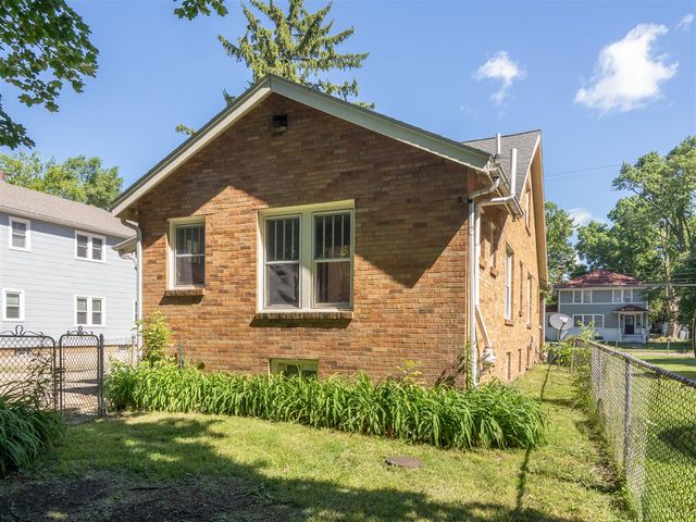 2127 W Main Street, Kalamazoo, MI 49006