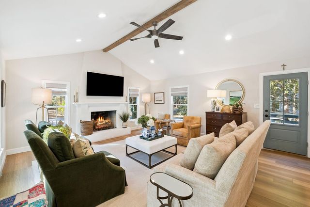 1525 W Hewett Road, Santa Rosa Beach, FL 32459