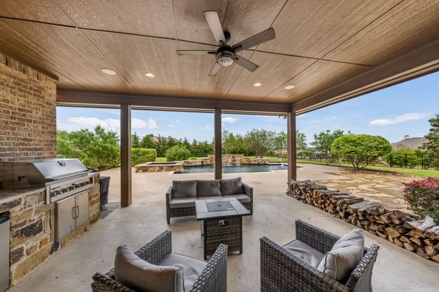 169 Yorkshire Drive, Heath, TX 75032