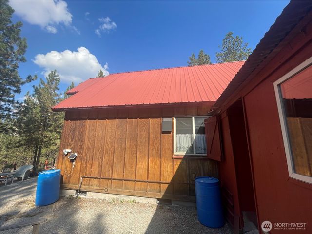 12 Caribou Road, Tonasket, WA 98855