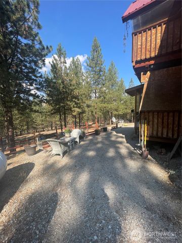 12 Caribou Road, Tonasket, WA 98855