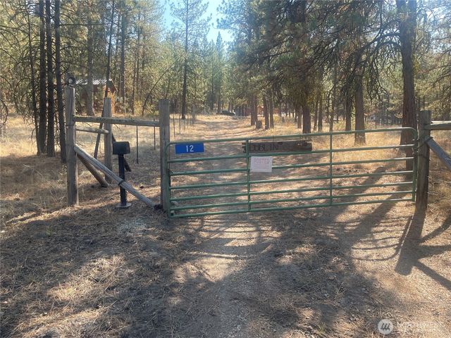 12 Caribou Road, Tonasket, WA 98855