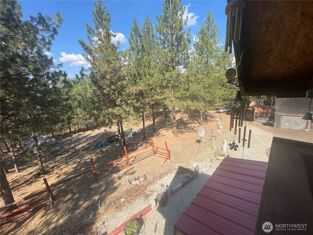 12 Caribou Road, Tonasket, WA 98855