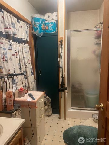 12 Caribou Road, Tonasket, WA 98855