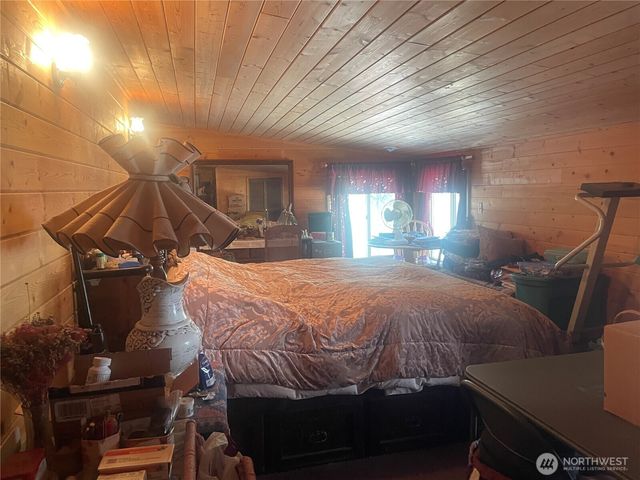 12 Caribou Road, Tonasket, WA 98855