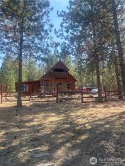 12 Caribou Road, Tonasket, WA 98855