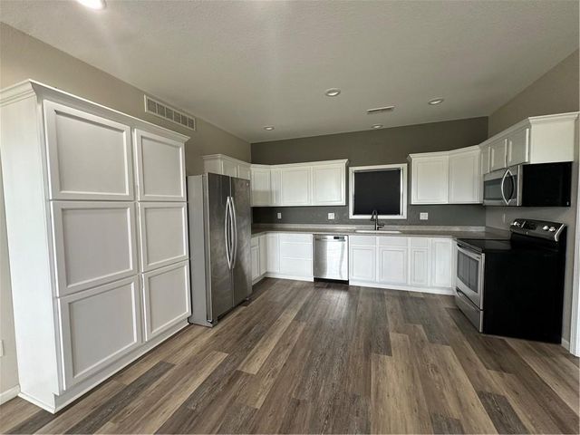 27728 245th Street, Maryville, MO 64468