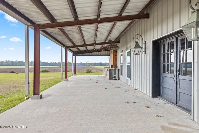 7913 Chastant Road, New Iberia, LA 70560
