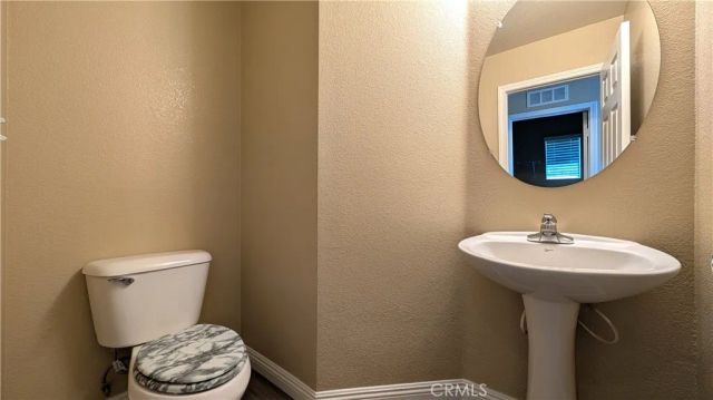 9053 Calico Court, Oak Hills, CA 92344