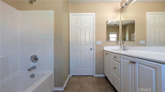 9053 Calico Court, Oak Hills, CA 92344