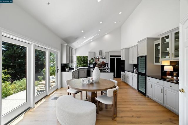 78 Scenic Dr, Orinda, CA 94563