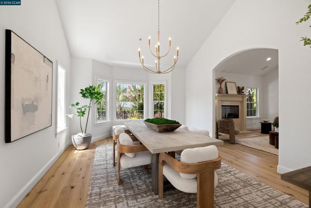 78 Scenic Dr, Orinda, CA 94563