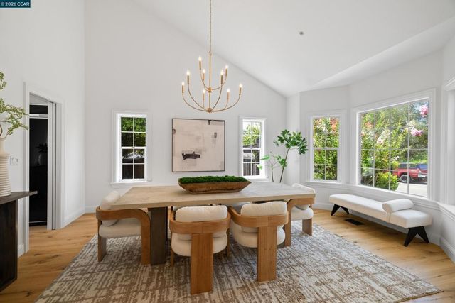 78 Scenic Dr, Orinda, CA 94563