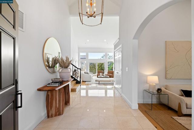 78 Scenic Dr, Orinda, CA 94563