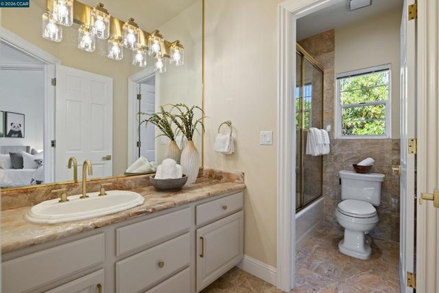 78 Scenic Dr, Orinda, CA 94563