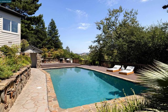 78 Scenic Dr, Orinda, CA 94563