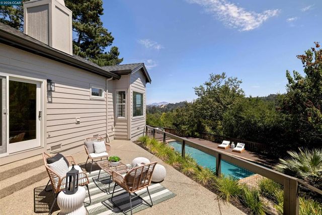 78 Scenic Dr, Orinda, CA 94563