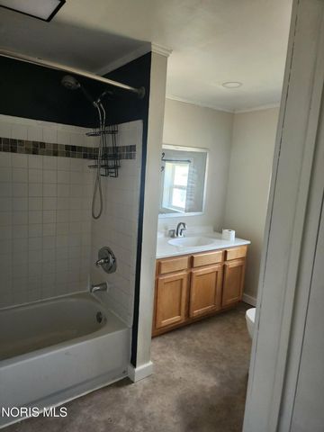 115 N Wilmont Street, Sherwood, OH 43556