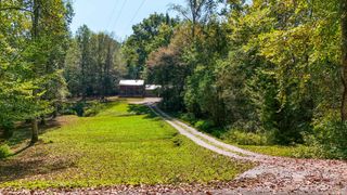 136 Genson Rd, Lawrenceburg, TN 38464