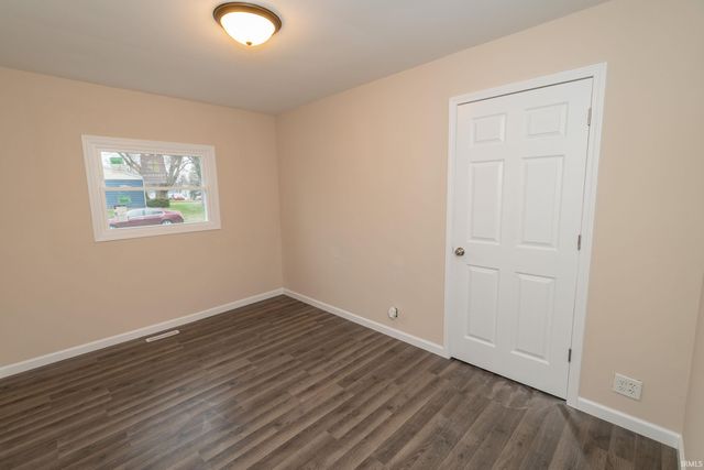 4550 Macdougall Court, South Bend, IN 46614