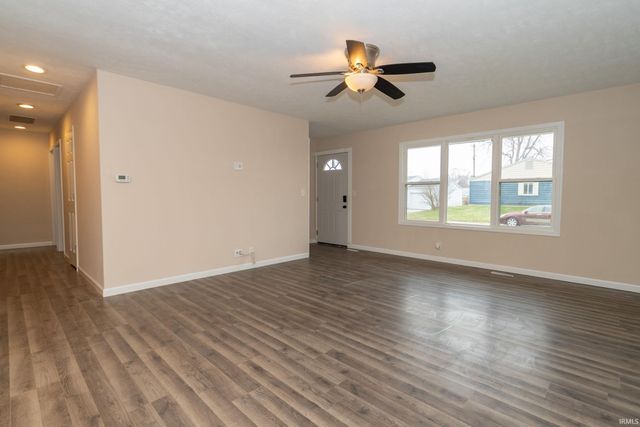 4550 Macdougall Court, South Bend, IN 46614