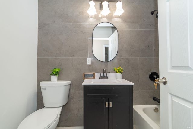 4550 Macdougall Court, South Bend, IN 46614