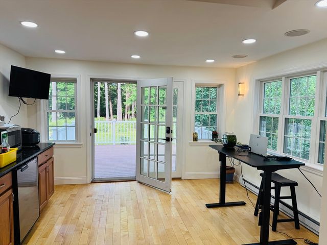 86 Wood End Lane, Medfield, MA 02052