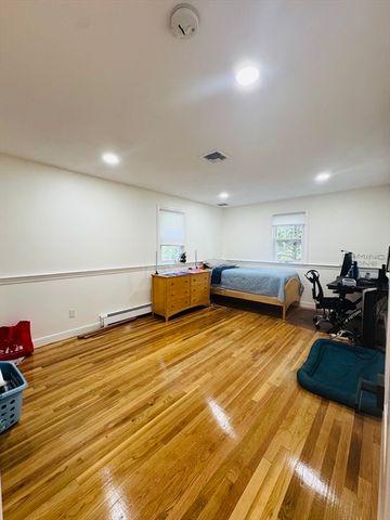 86 Wood End Lane, Medfield, MA 02052