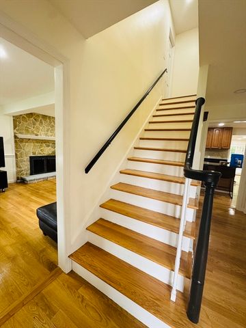 86 Wood End Lane, Medfield, MA 02052