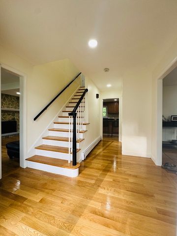86 Wood End Lane, Medfield, MA 02052