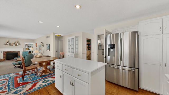 1329 Woodland Drive SW, Rochester, MN 55902