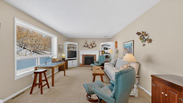 1329 Woodland Drive SW, Rochester, MN 55902