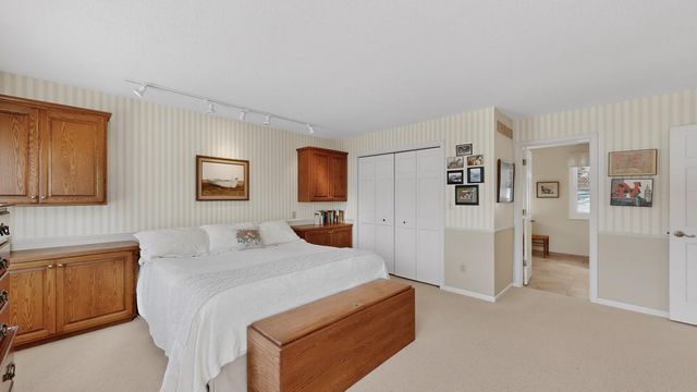 1329 Woodland Drive SW, Rochester, MN 55902