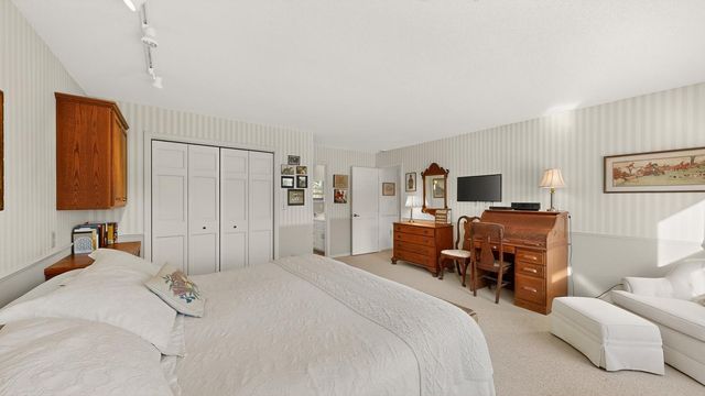 1329 Woodland Drive SW, Rochester, MN 55902