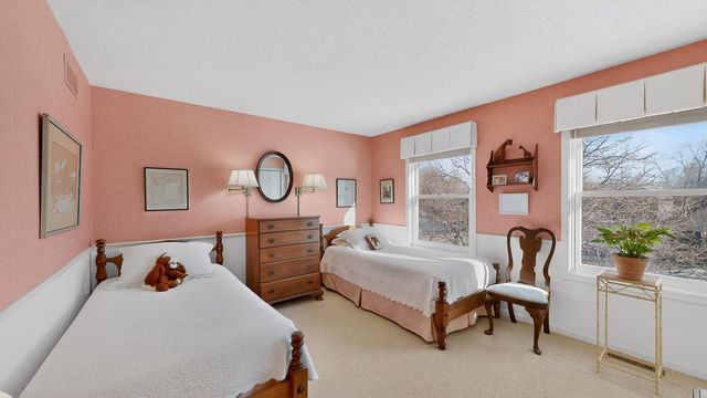 1329 Woodland Drive SW, Rochester, MN 55902