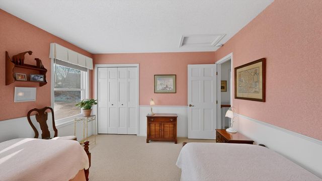 1329 Woodland Drive SW, Rochester, MN 55902