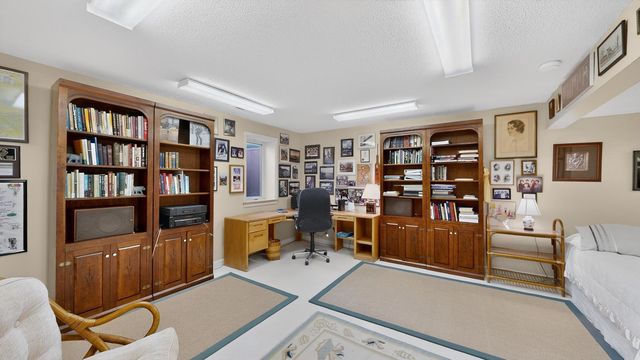 1329 Woodland Drive SW, Rochester, MN 55902