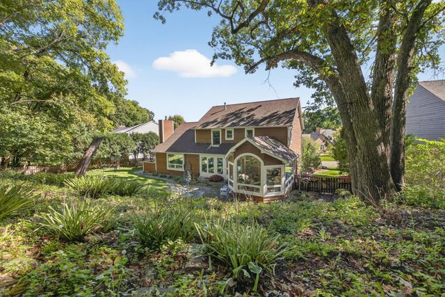 1329 Woodland Drive SW, Rochester, MN 55902