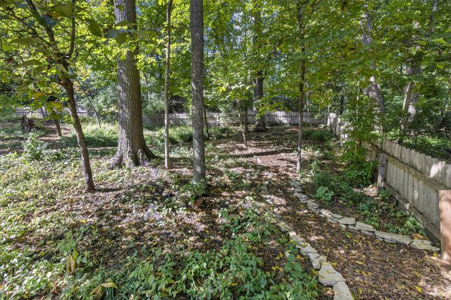 1329 Woodland Drive SW, Rochester, MN 55902