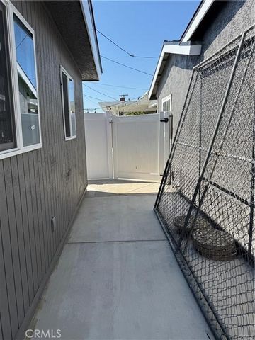 6882 San Paco B, Buena Park, CA 90620