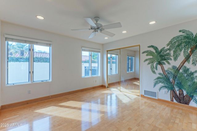 8262 E VISTA DE VALLE --, Scottsdale, AZ 85255