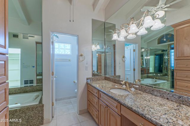 8262 E VISTA DE VALLE --, Scottsdale, AZ 85255