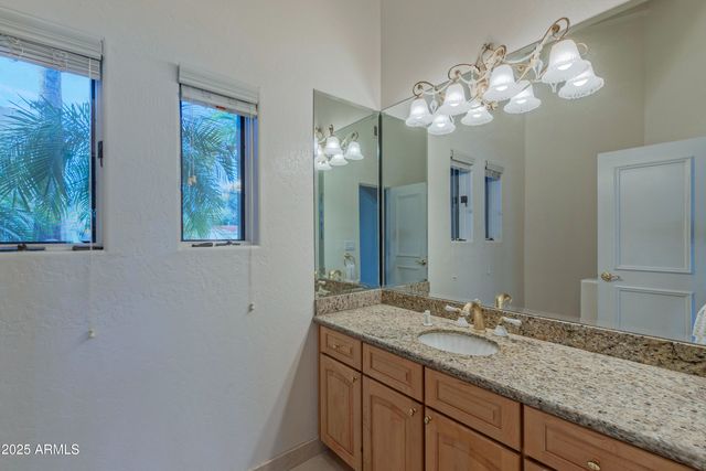 8262 E VISTA DE VALLE --, Scottsdale, AZ 85255