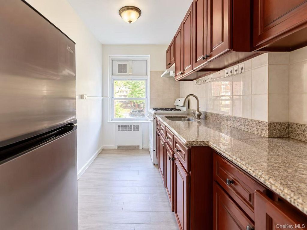 147-37 38 Avenue 16C, Flushing, NY 11354 — photo 5